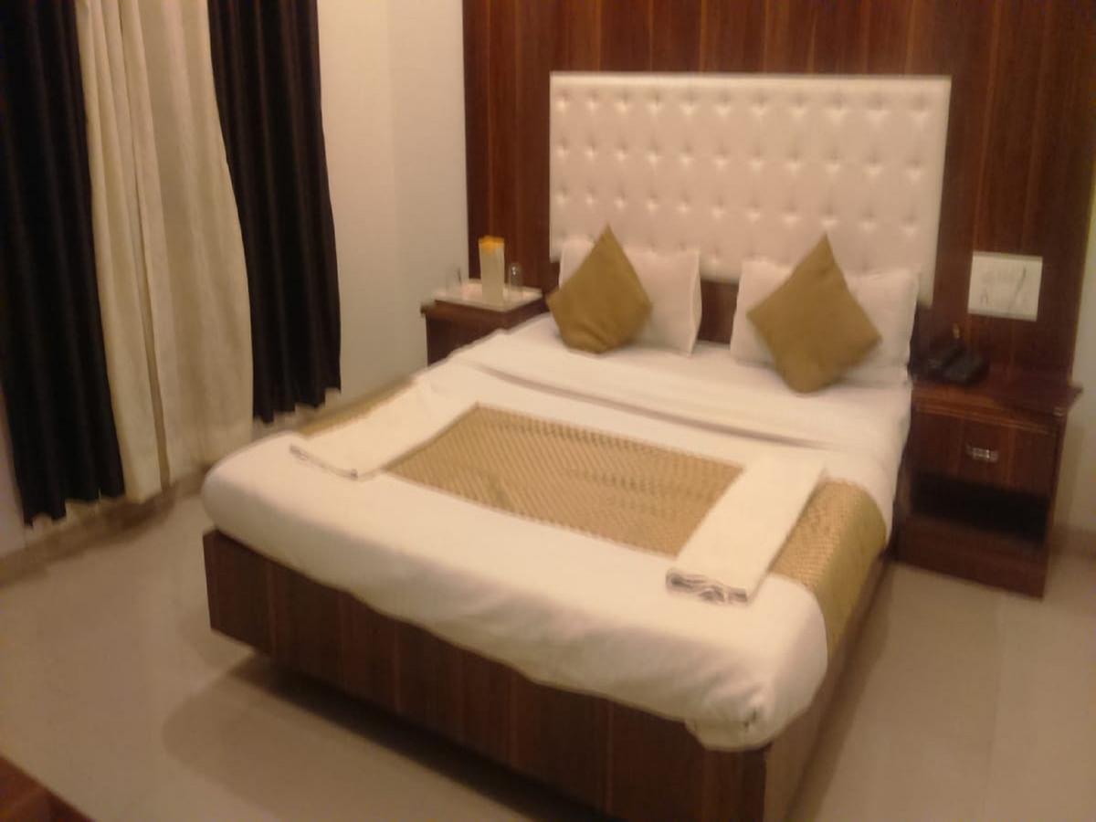 Hotel Shri Krishna Shirdi Exterior foto